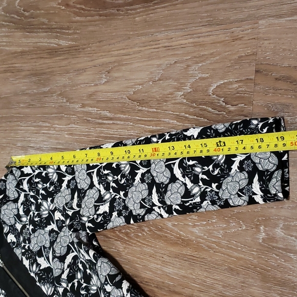 (XS) Zara Trafaluc Floral Print Long Sleeved Romper/Dress Vacation Summer Costal - Picture 5 of 15